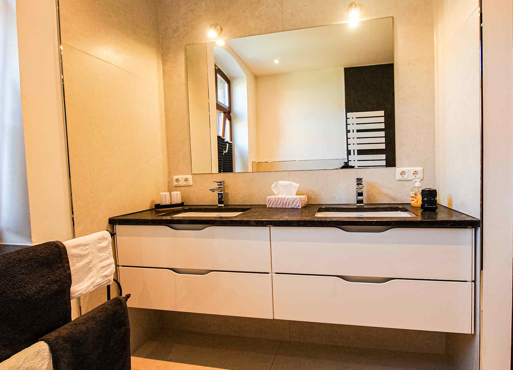 Ferienwohnung  Ofen-Suite  Badezimmer