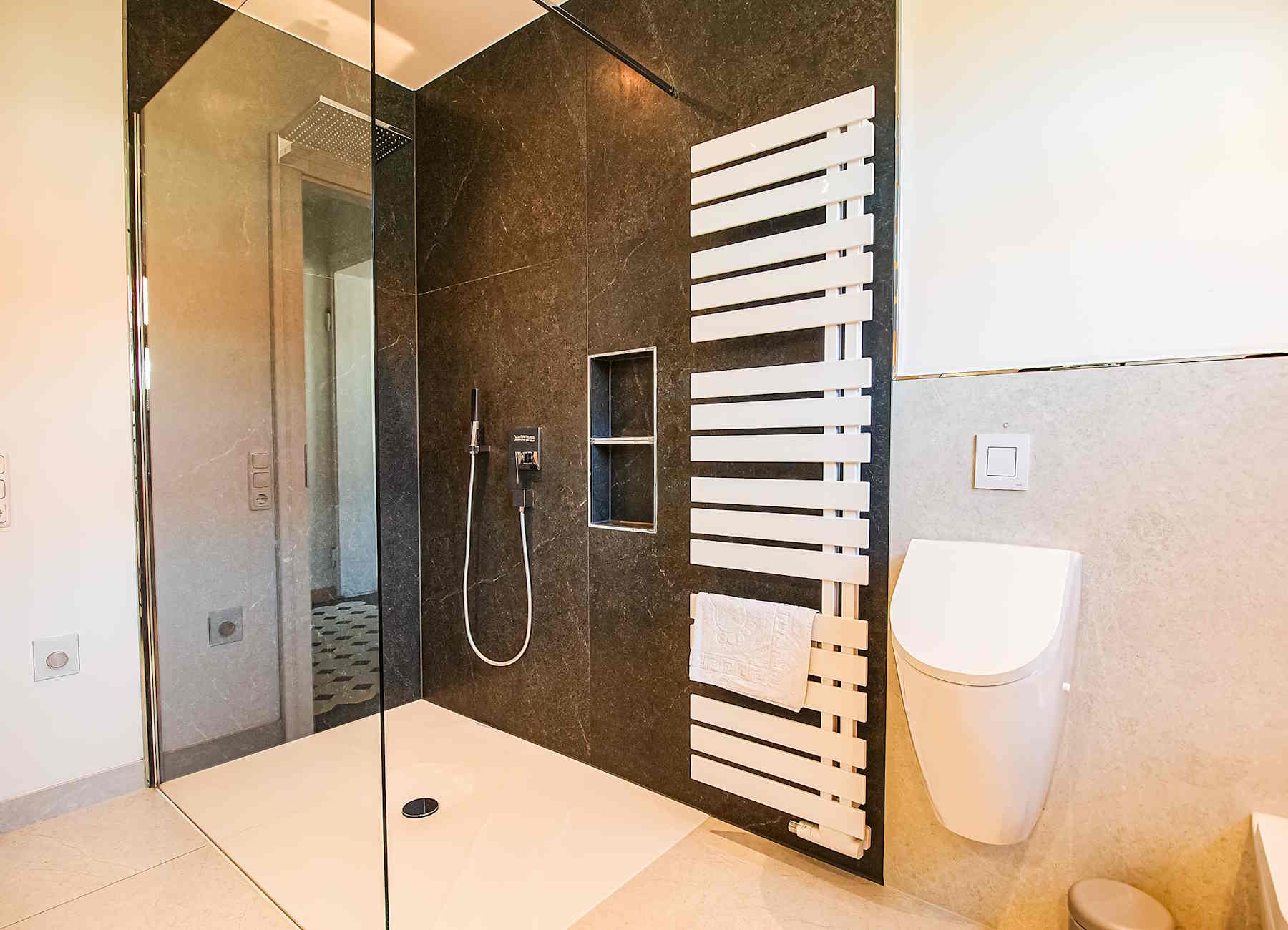 Ferienwohnung  Ofen-Suite  Badezimmer Dusche